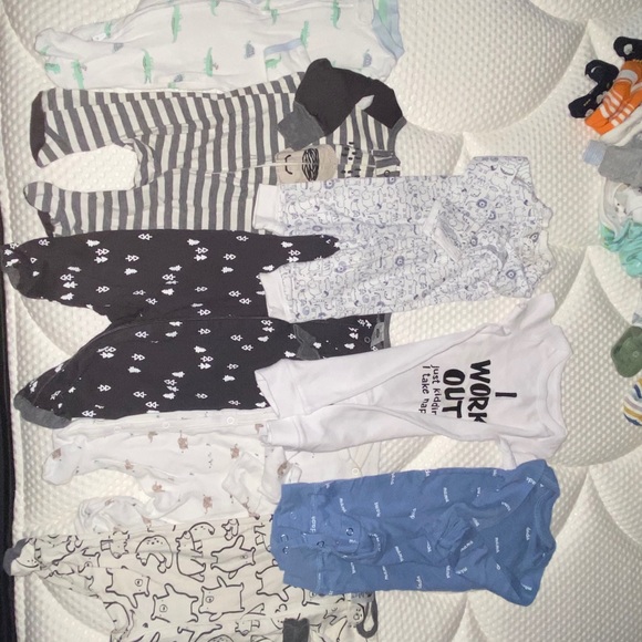 HUGE NEWBORN LOT - Picture 2 of 6